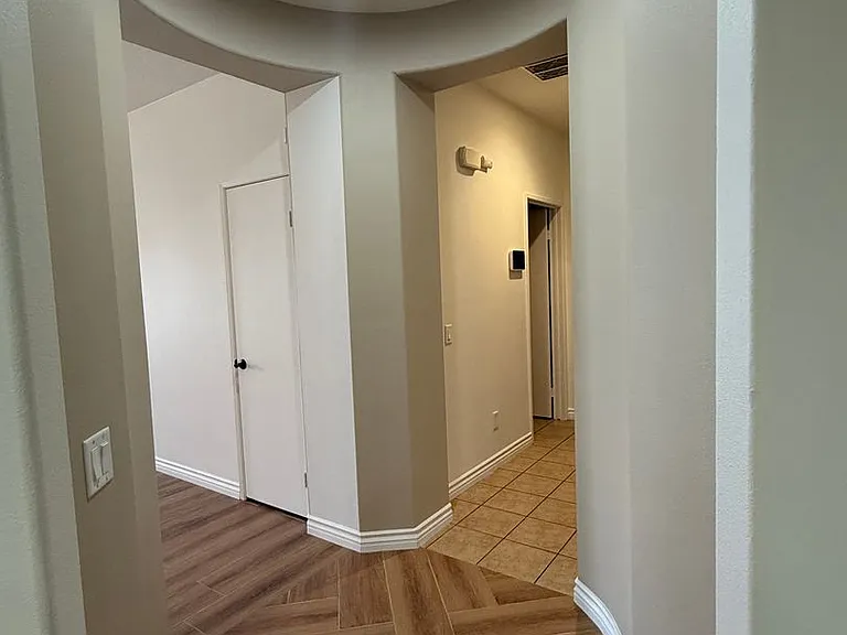 13252 Placentia St — Photo 10