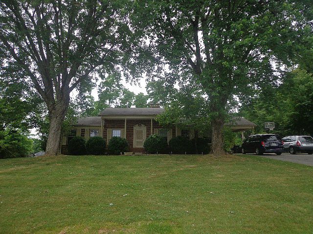 1st image of 133 W High St