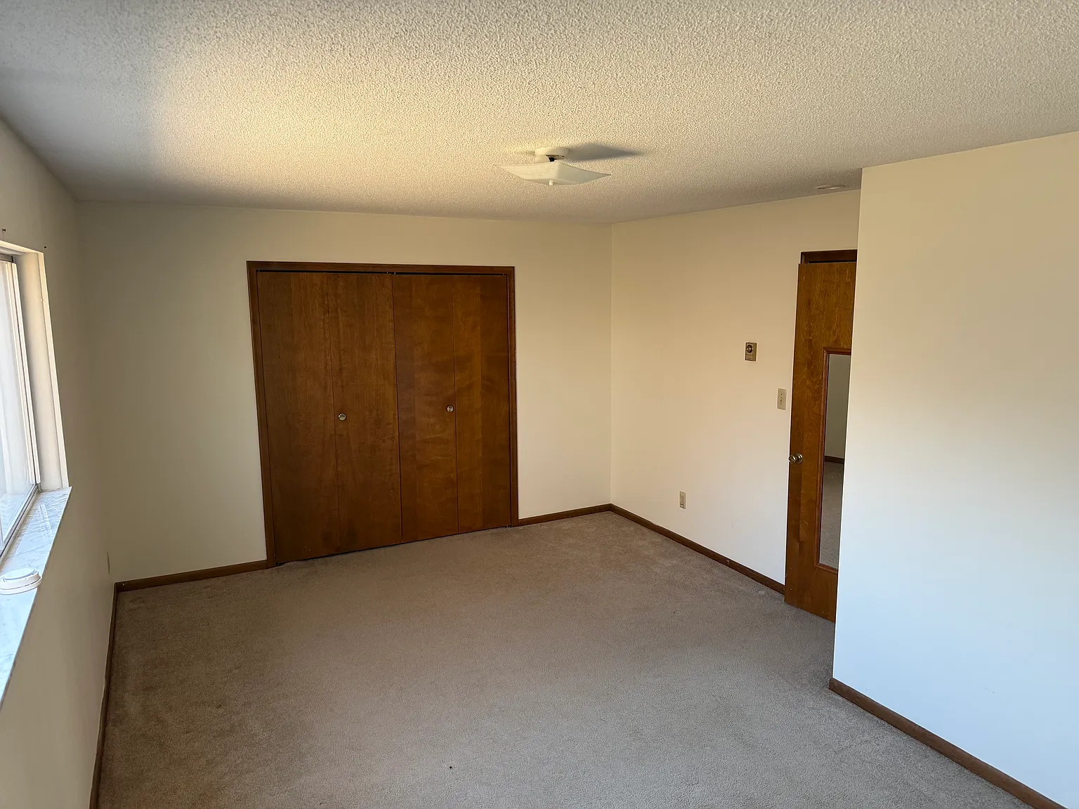 1 bed, 735 sqft, $950 — Photo 4
