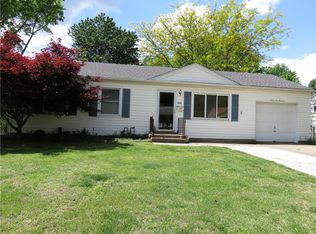 3100 Porter Rd, Independence, MO 64055