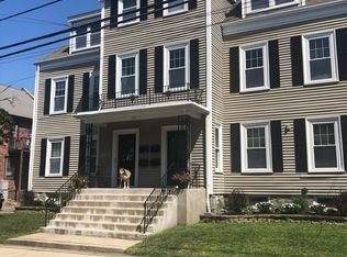 138 Robbins St Unit 2, Waltham, MA 02453