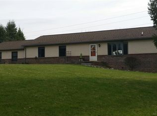 140 Blake St, Leonard, MI 48367