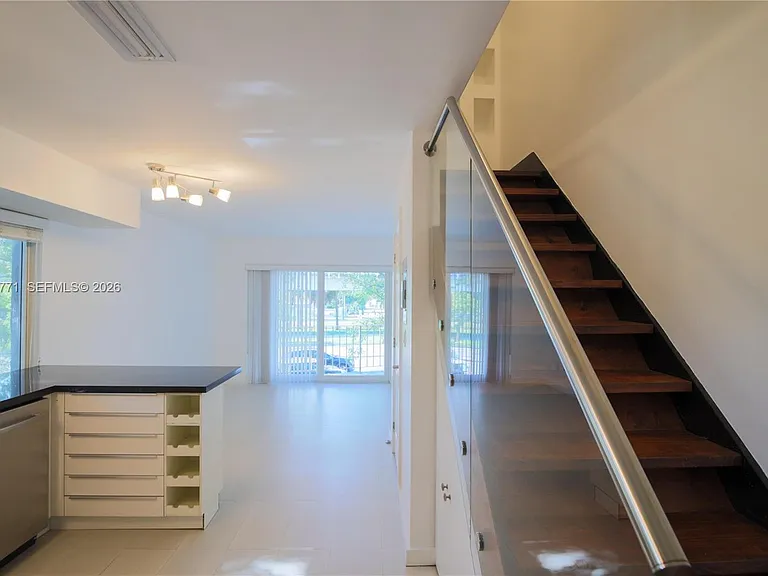 3239 W Trade Ave #9 — Photo 8