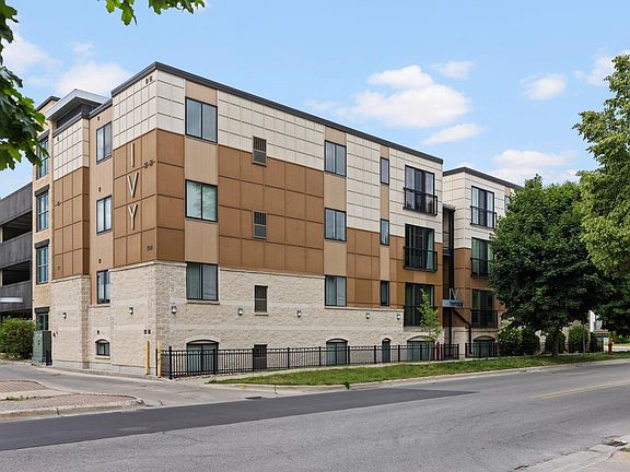 5th image of 115 E 8th St APT 11