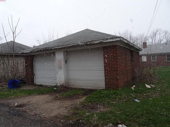 2nd image of 2402 Benderwirt Ave