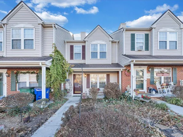 335 Willow Oak Dr NW, Christiansburg, VA 24073