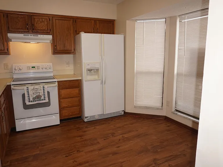 5672 Bryner Dr — Photo 3