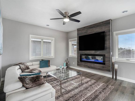 5th image of 719 Pacific Cir