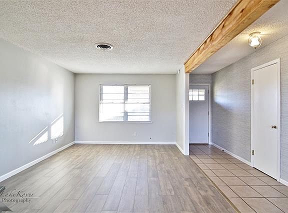4th image of 1514 Rosewood Dr