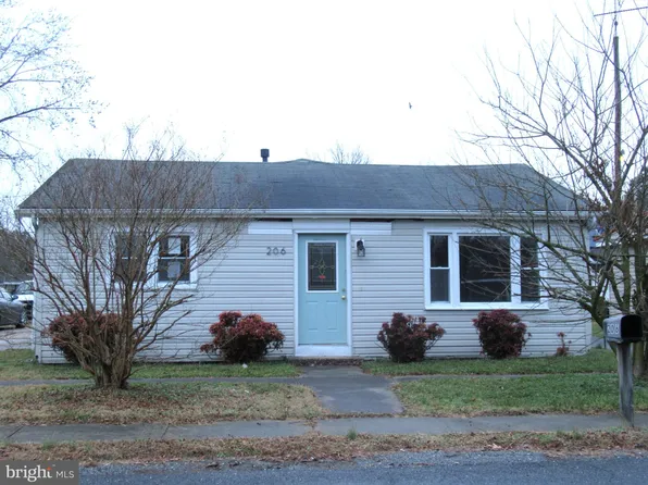 206 Pine St, Ellendale, DE 19941