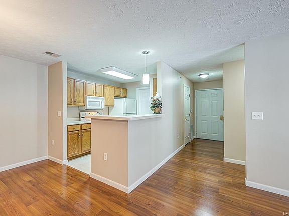 2nd image of 1783 Waterstone Blvd #208