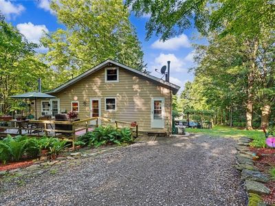 9371 S Protection Rd, Holland, NY, 14080