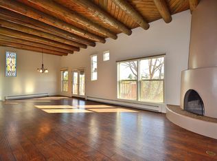2944 Plaza Blanca, Santa Fe, NM 87507