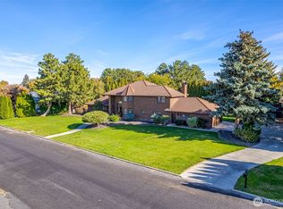 810 D Street SW, Ephrata, WA