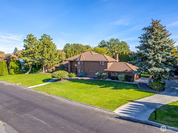 810 D Street SW, Ephrata, WA 98823