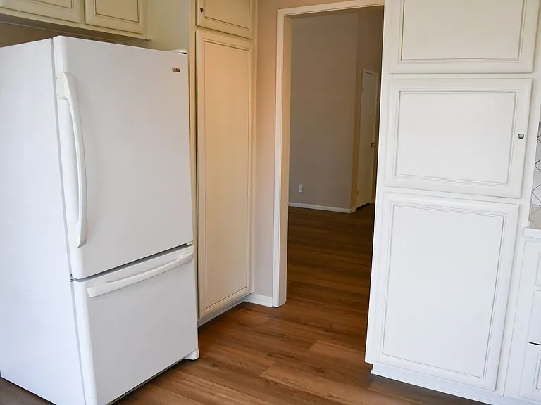 2337 Skyline Dr — Photo 24