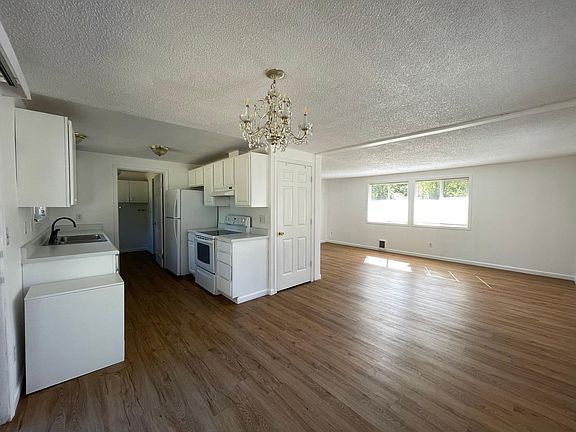 4th image of 5620 Jordan Ave SE