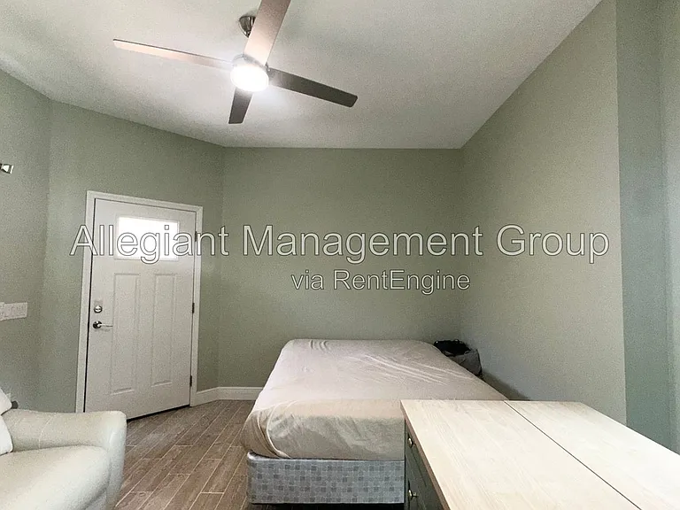 1287 Glendora Rd N — Photo 42