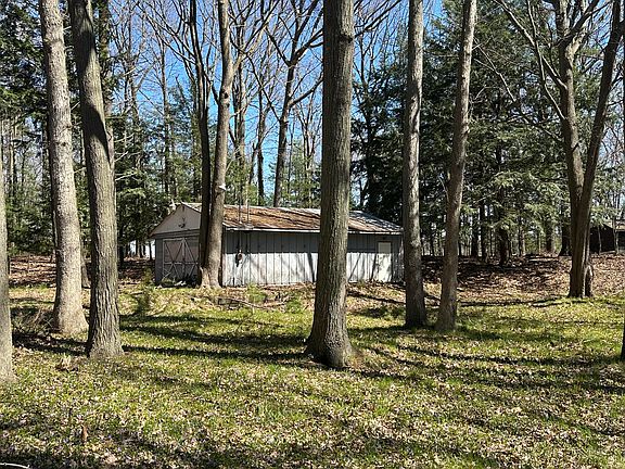 3rd image of 361 E Piney Rd