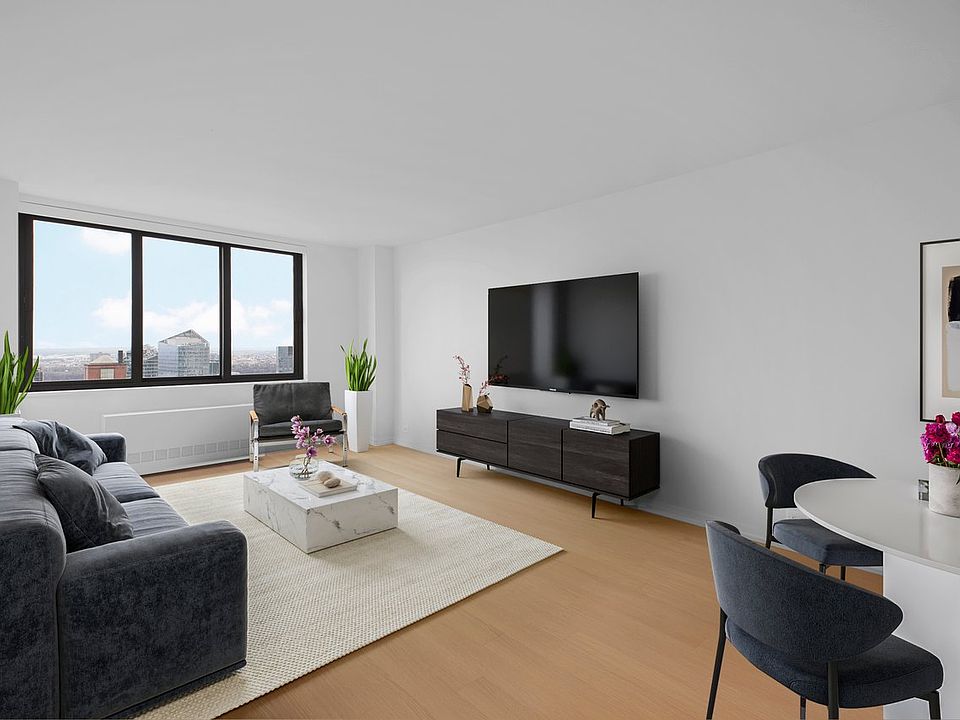 1st image of 124 W 60th St APT 17F