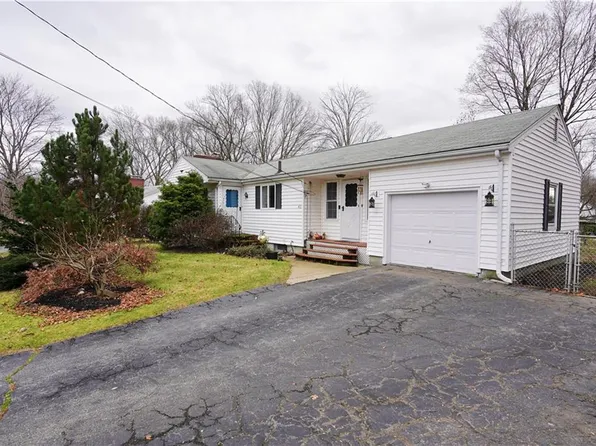 42 Earlmar Dr, North Attleboro, MA 02760