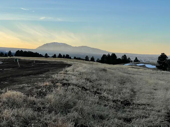 11 Oak Crest Ct, Spearfish, SD 57783
