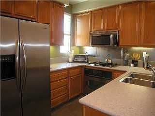 5th image of 1643 Sunnyside Ave