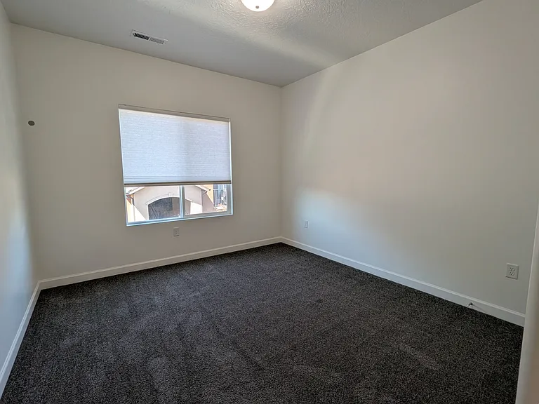 344 S 740 W #302 — Photo 15