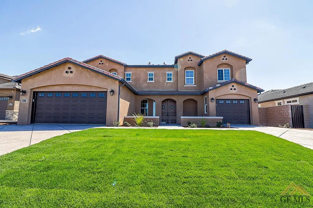 10717 Topiary Dr photo 1