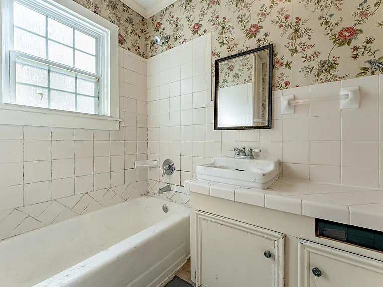 1105 Aime St — Photo 14