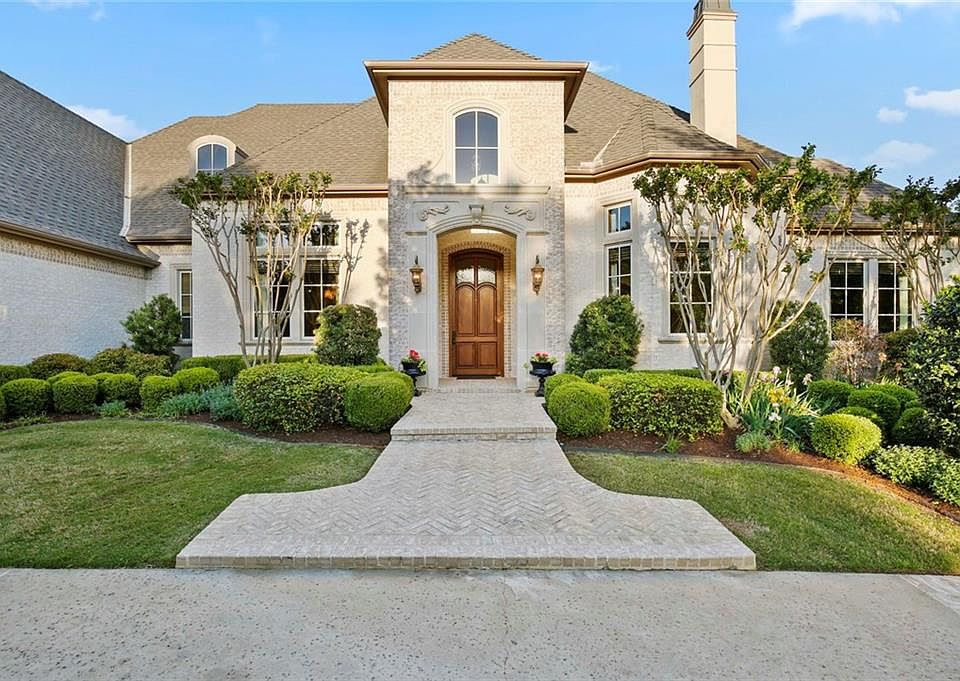 1st image of 1827 Broken Bend Dr