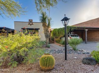 2610 E Cerrada Adelita, Tucson, AZ 85718