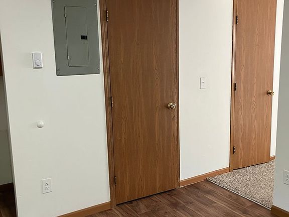 3rd image of 1205 Bunker Hill Ct APT D