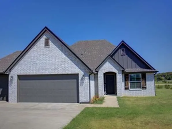 2420 W King Ln, Claremore, OK 74019