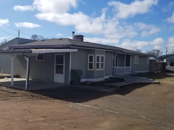 165 NE Henry St, Madras, OR 97741