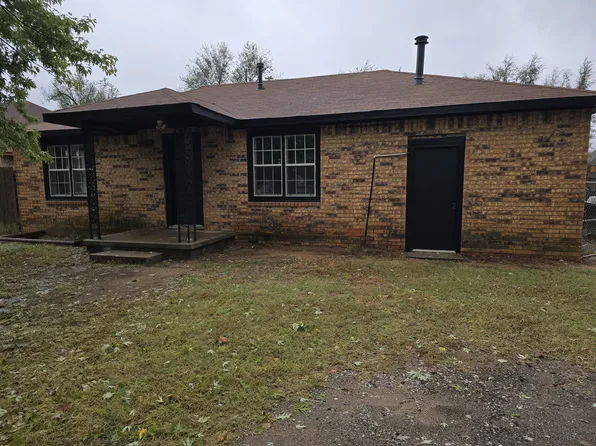 10310 Bellview Dr, Midwest City, OK 73130