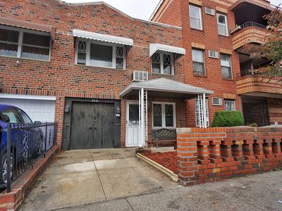 213 31st St, Brooklyn, NY, 11232