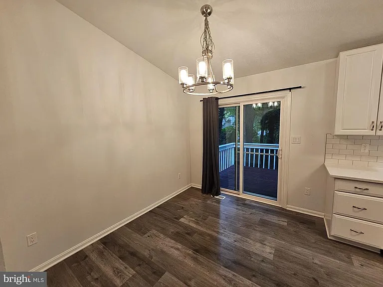 730 Ox Bow Ln — Photo 8
