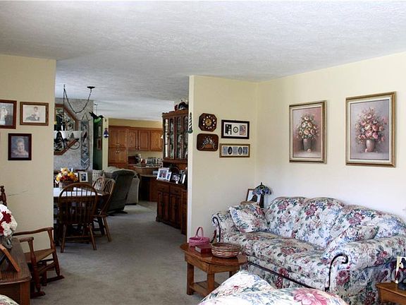 3rd image of 42 Char Kimber Ln