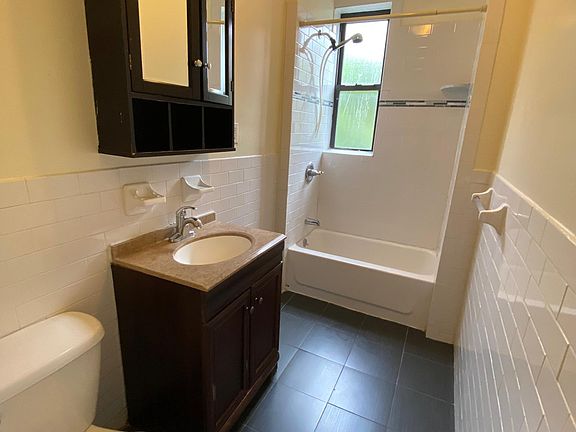 5th image of 321 Fairmount Ave APT 36