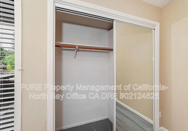 42 Redwood Ct — Photo 16