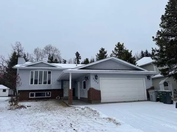 5226 18th Ave, Edson, AB T7E 1G9