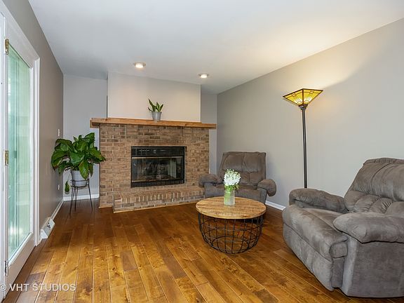 5th image of 25210 W Willow Dr