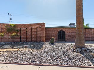 941 S Sarnoff Dr, Tucson, AZ 85710