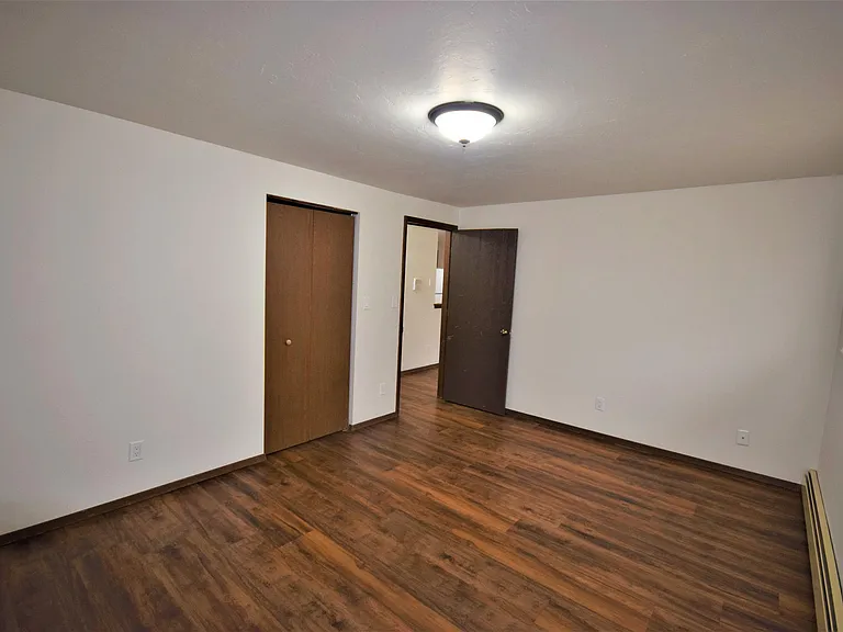 1760 Badger St — Photo 9