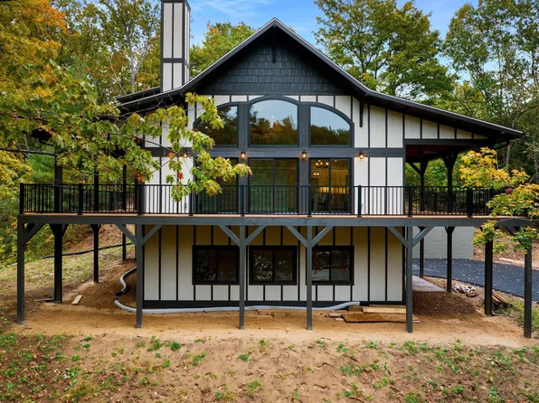 4099 S Sugar Lf, Mountain Road Cedar, MI 49621