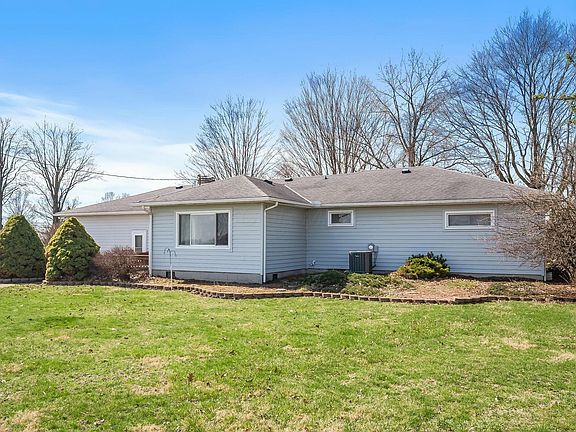 4th image of 2376 Marion Upper Sandusky Rd