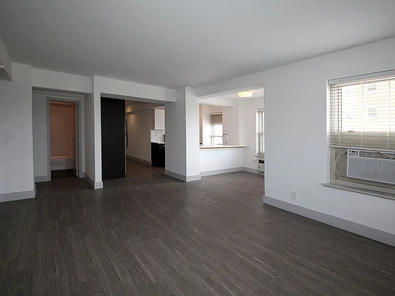 Dining/Living room
