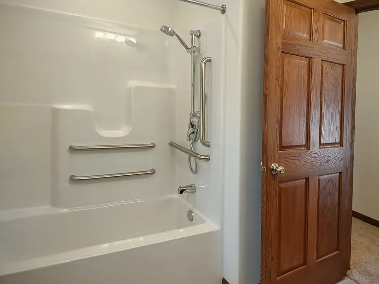 W5244 Highway 21 — Photo 11