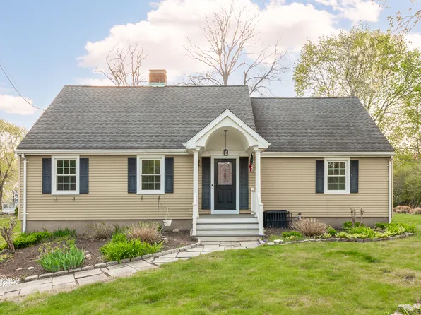 123 Hilltop Drive, Trumbull, CT 06611